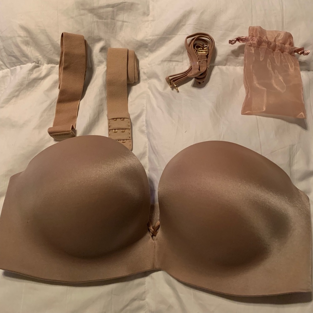 Victoria Secret Bombshell strapless bra